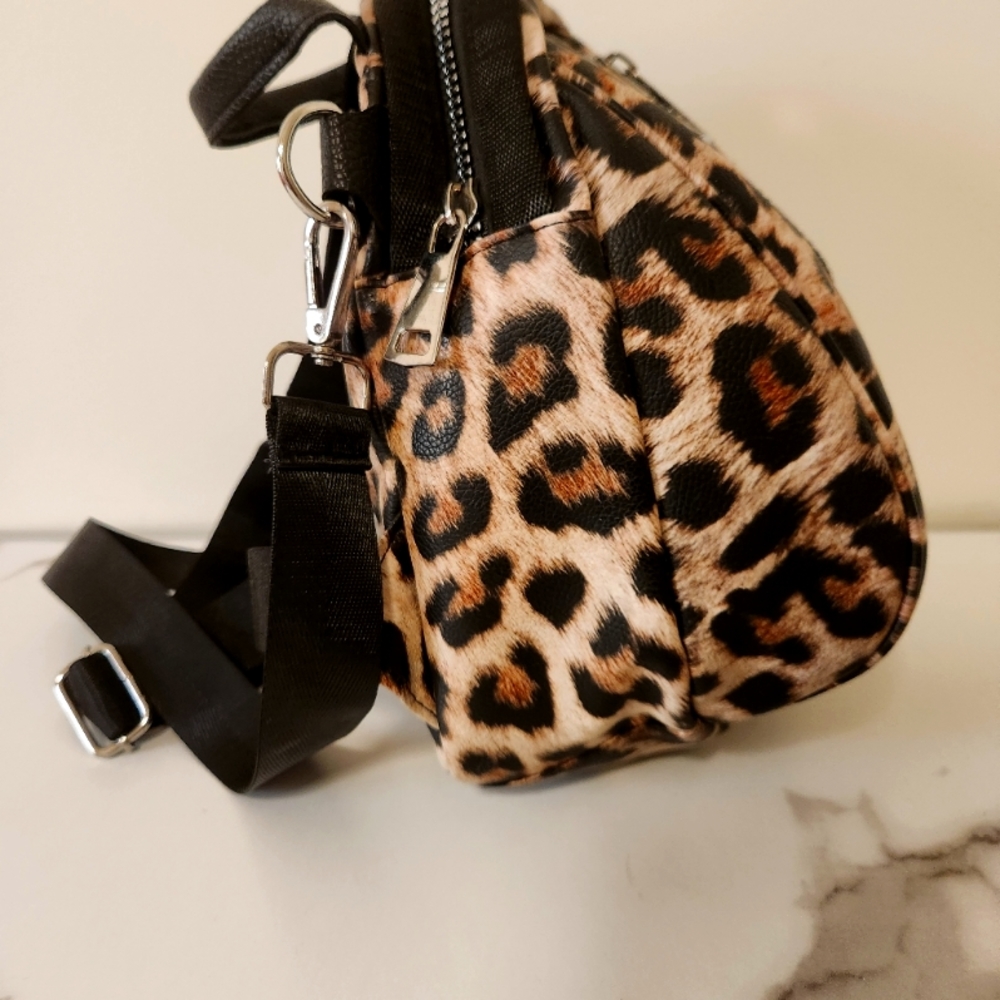 Backpack - Picture 2 of 3